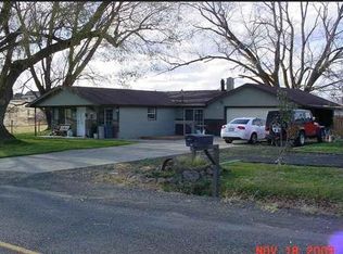 206 Hunziker Rd, Yakima, WA 98908