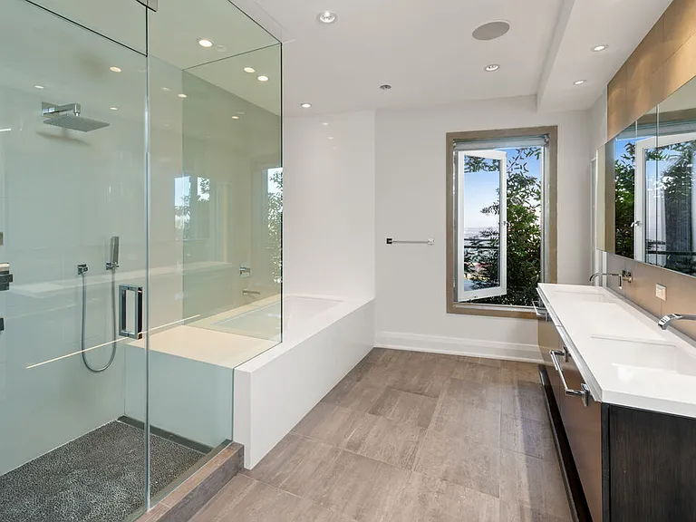 1600 Viewmont Dr — Photo 11