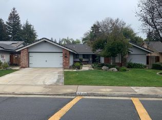 2704 Mountain Oak Rd, Bakersfield, CA 93311