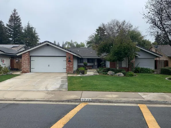 2704 Mountain Oak Rd, Bakersfield, CA 93311