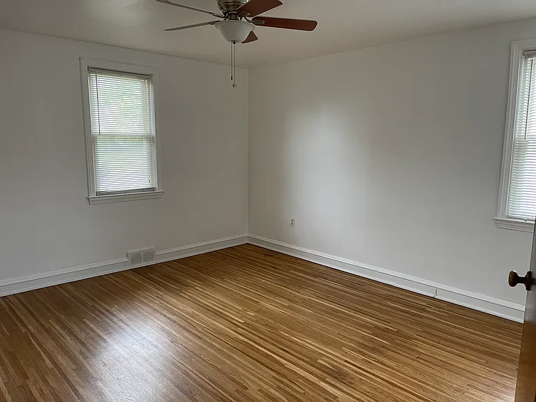 1576 Ferndale Ave #1 — Photo 7