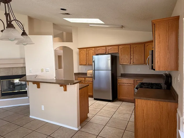 9816 Sierra Morena St NW — Photo 6