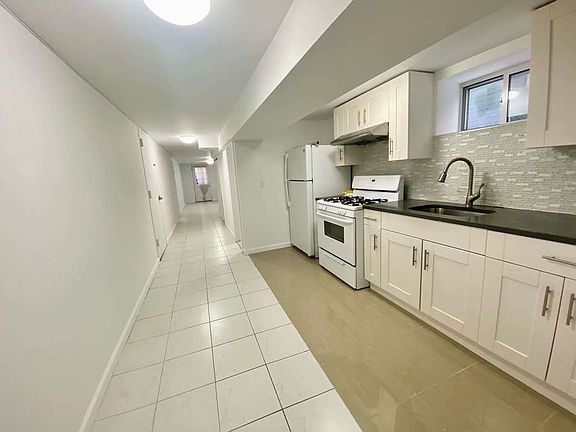 5th image of 8411 14th Ave #Basement