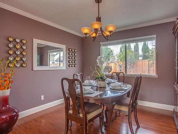 4th image of 2821 Glen Donegal Dr