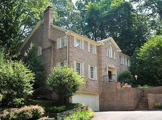 4010 38th Pl N, Arlington, VA 22207