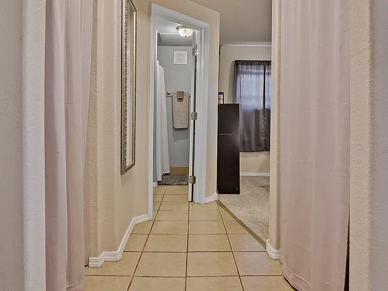 1211 S Elgin Ave #B — Photo 7