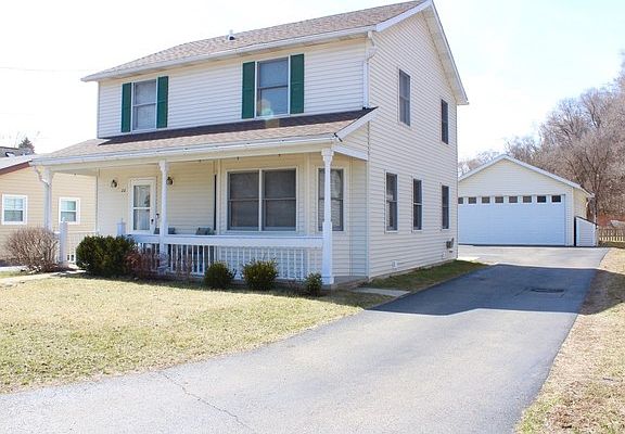 3rd image of 26 N Holly Ave