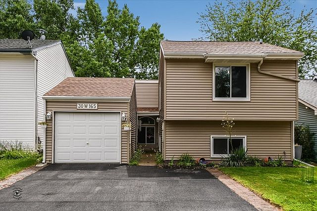 1st image of 30W165 Maplewood Ct