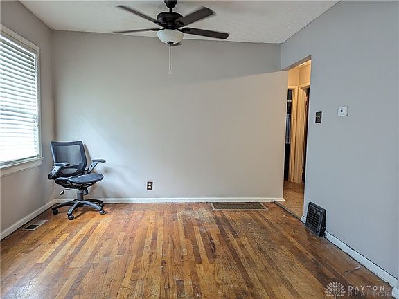 5th image of 2811 Kenview Ave