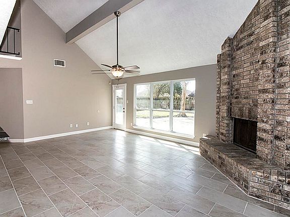 2nd image of 409 Pine Mills Dr