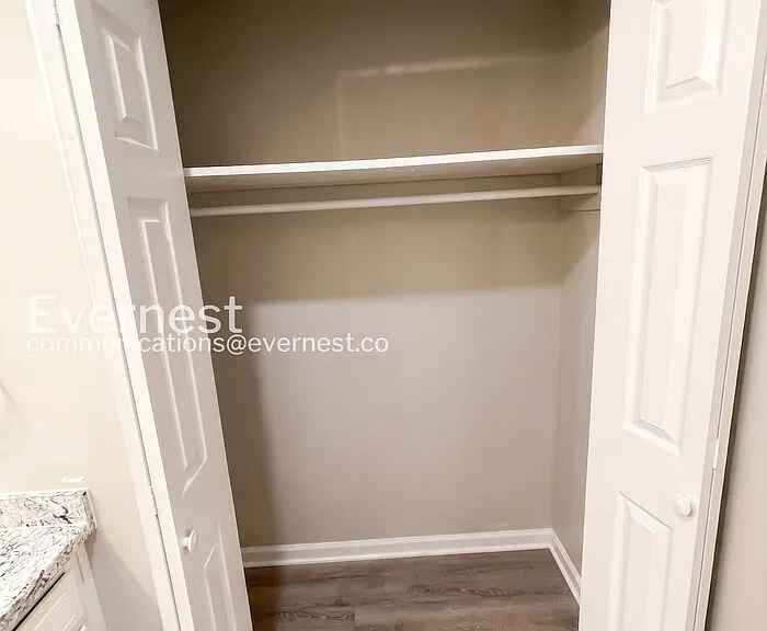 901 Cimarron Ct — Photo 24