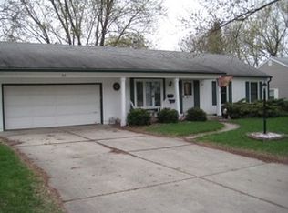 33 Aldon Rd, Montgomery, IL 60538