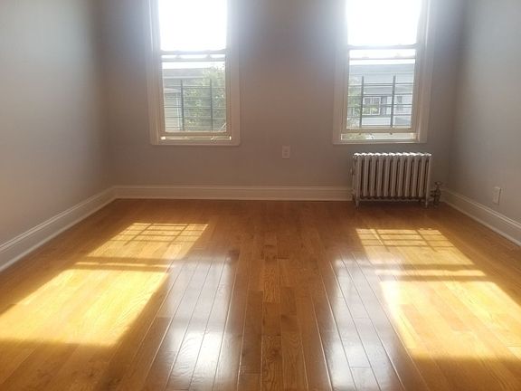 2nd image of 1741 E 51st St APT 2F