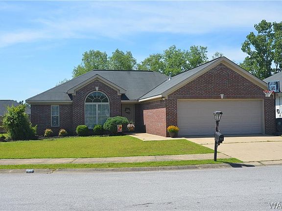 3rd image of 5214 Cambridge Dr