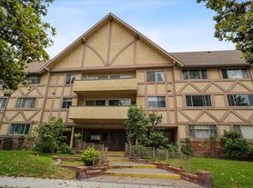 600 W Stocker St, Glendale, CA