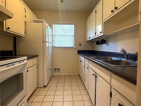 5th image of 3532 Ponderosa Ln