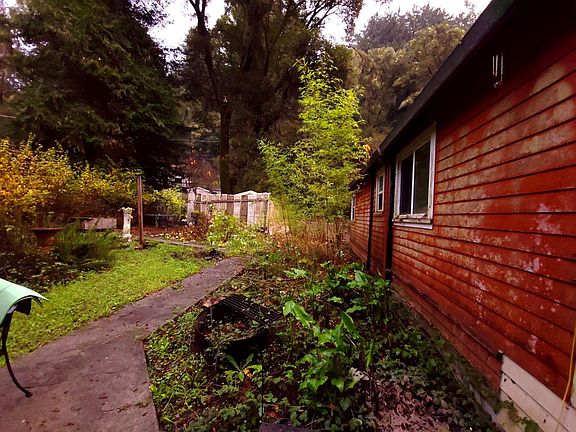 4th image of 785 Cathedral Dr