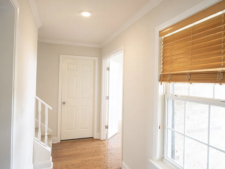 1008 Houndsbark Ct — Photo 16