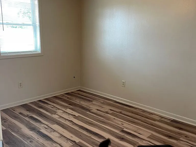 606 S Trenton St #15 — Photo 3