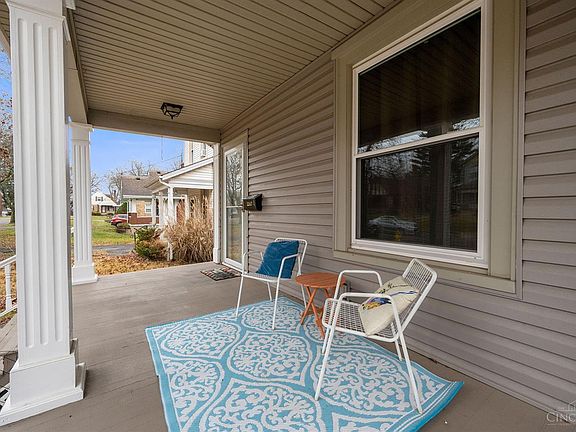 4th image of 3267 Broadwell Ave