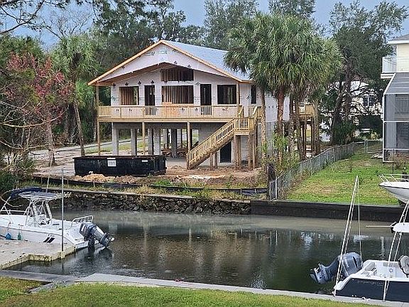 4th image of 1800 NW 18th Ct