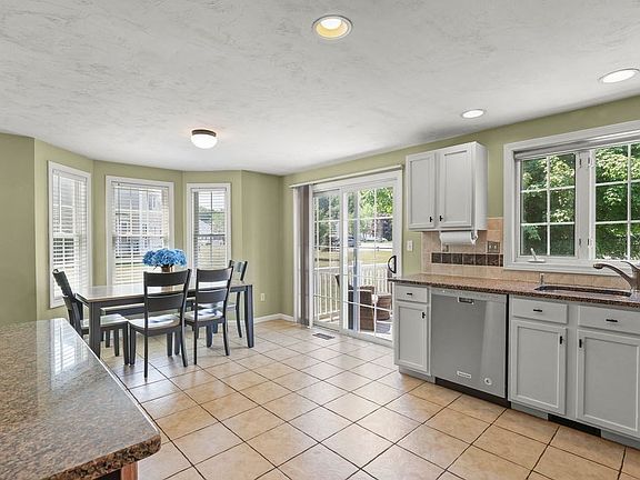4th image of 55 Steeple Chase Cir #1