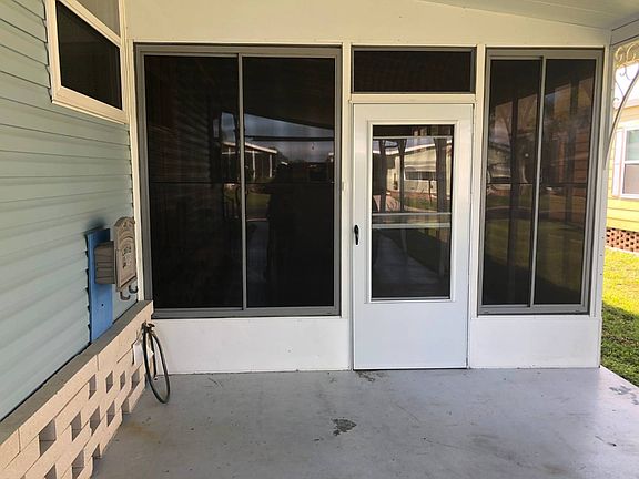 4th image of 15822 Shoreline Blvd #215