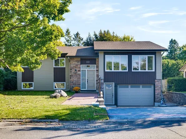 22 Parkglen Dr, Ottawa, ON K2G 3G9