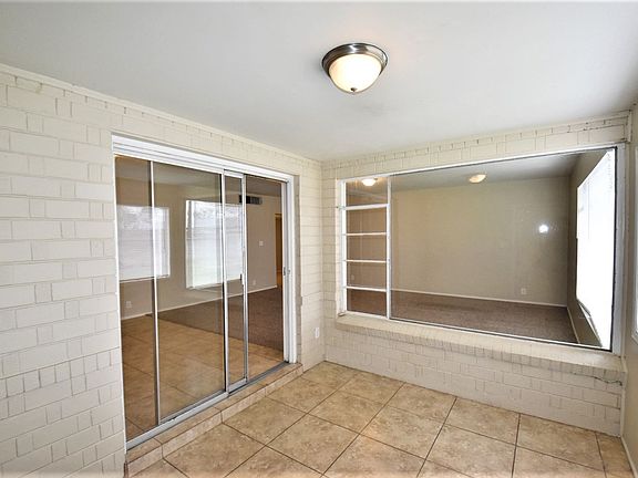 3rd image of 4408 N 19th Dr