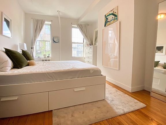 5th image of 96 E 7th St APT 6