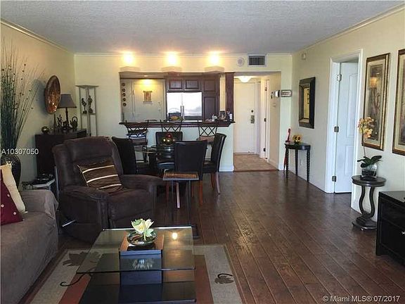 3rd image of 3800 S Ocean Dr APT 1708