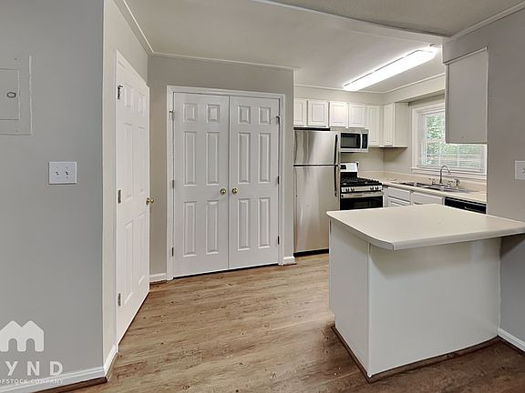 5th image of 4705 Blue Bird Ct APT A
