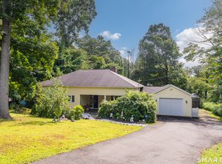 7 Old Hickory Ln, Branford, CT 06405