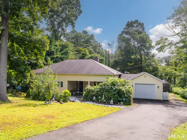 7 Old Hickory Lane, Branford, CT 06405