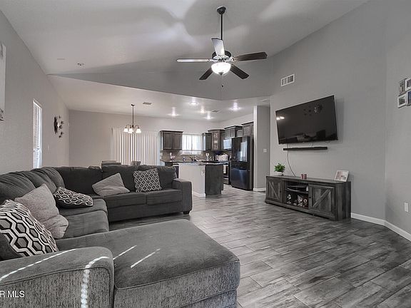 4th image of 3805 Loma Adriana Dr