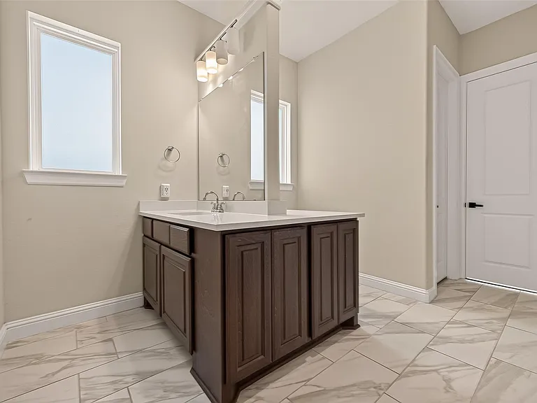 616 Cape Capri Dr — Photo 35