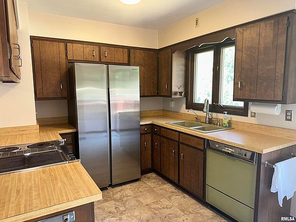 5th image of 315 30th Avenue Ct