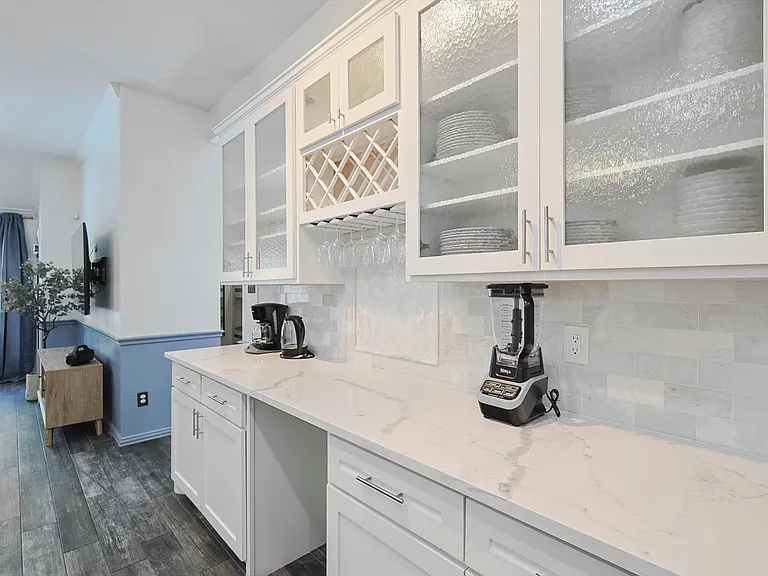 2402 Blue Holly Dr — Photo 14