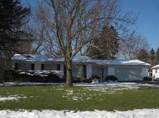 151 Maple Dr, Orchard Park, NY 14127