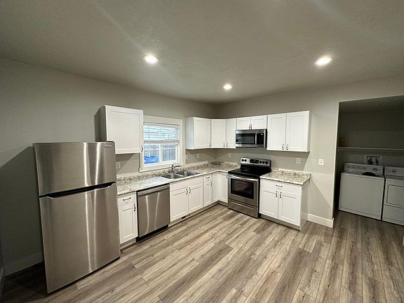 4th image of 408 S Post St #B