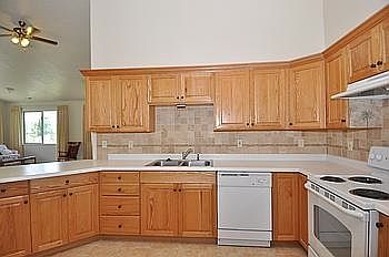 4th image of 6314 S Laura Jo Ln