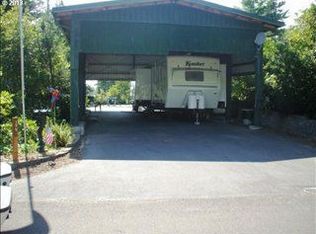 174 Nob Hill St, Florence, OR 97439