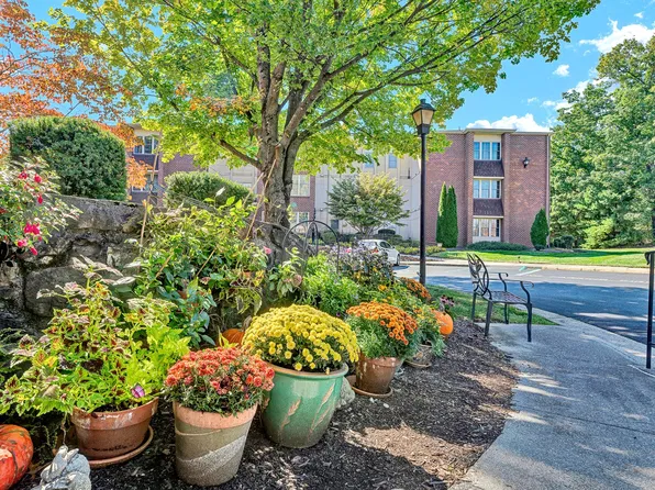 4621 Heather Dr SW Unit 210, Roanoke, VA 24018