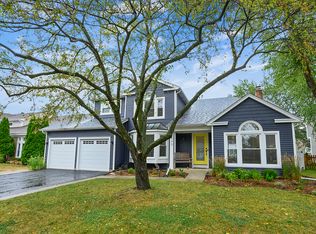 1840 Maryland Dr, Elk Grove Village, IL 60007