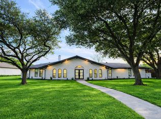 6826 Town Bluff Dr, Dallas, TX 75248