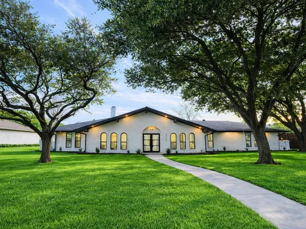 6826 Town Bluff Dr, Dallas, TX 75248