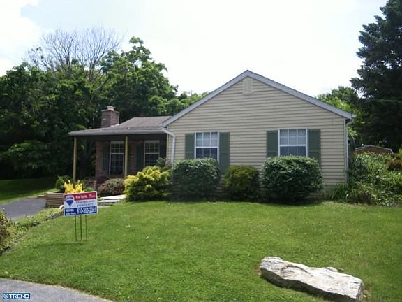 2nd image of 74 Chatham Ct