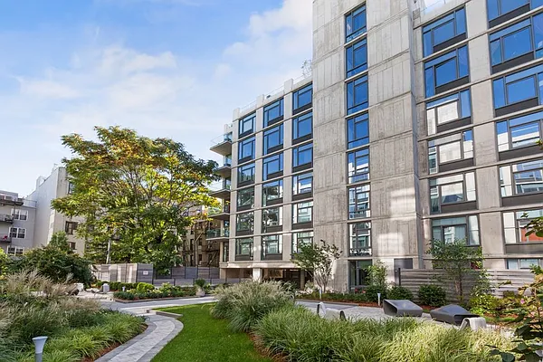 Rented by Greystar | media 13