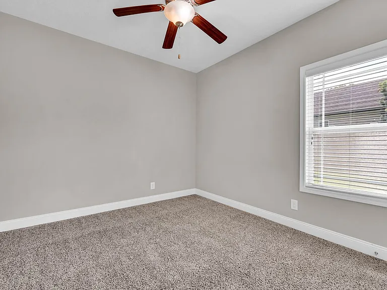 987 Promenade Dr — Photo 22