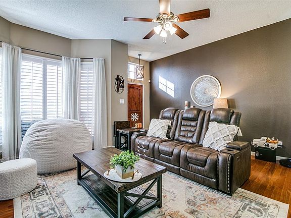 4th image of 6601 Wildhaven Dr